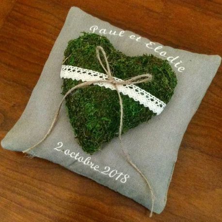 Coussin pour alliances - un coeur de verdure Coussin pour alliances - un coeur de verdure