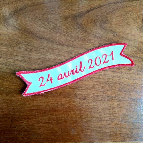 Petite étiquette permettant le remplacement d'une date Petite étiquette permettant le remplacement d'une date
